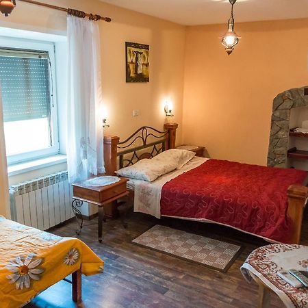 Apartma In Sobe Pilih Vipava Camera foto