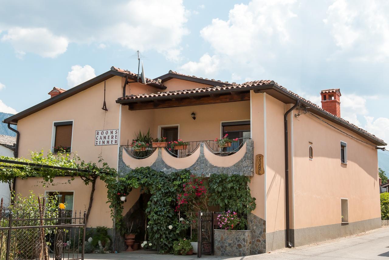 Apartma In Sobe Pilih Vipava Esterno foto