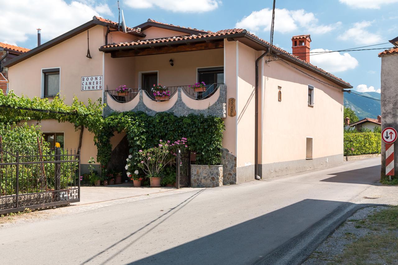 Apartma In Sobe Pilih Vipava Esterno foto